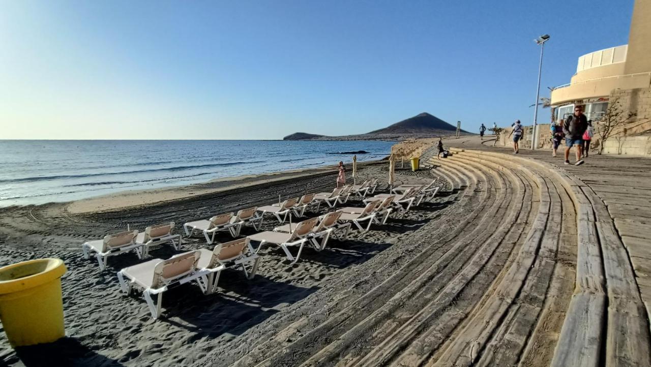 Views Of El Medano Beach, Two 외부 사진